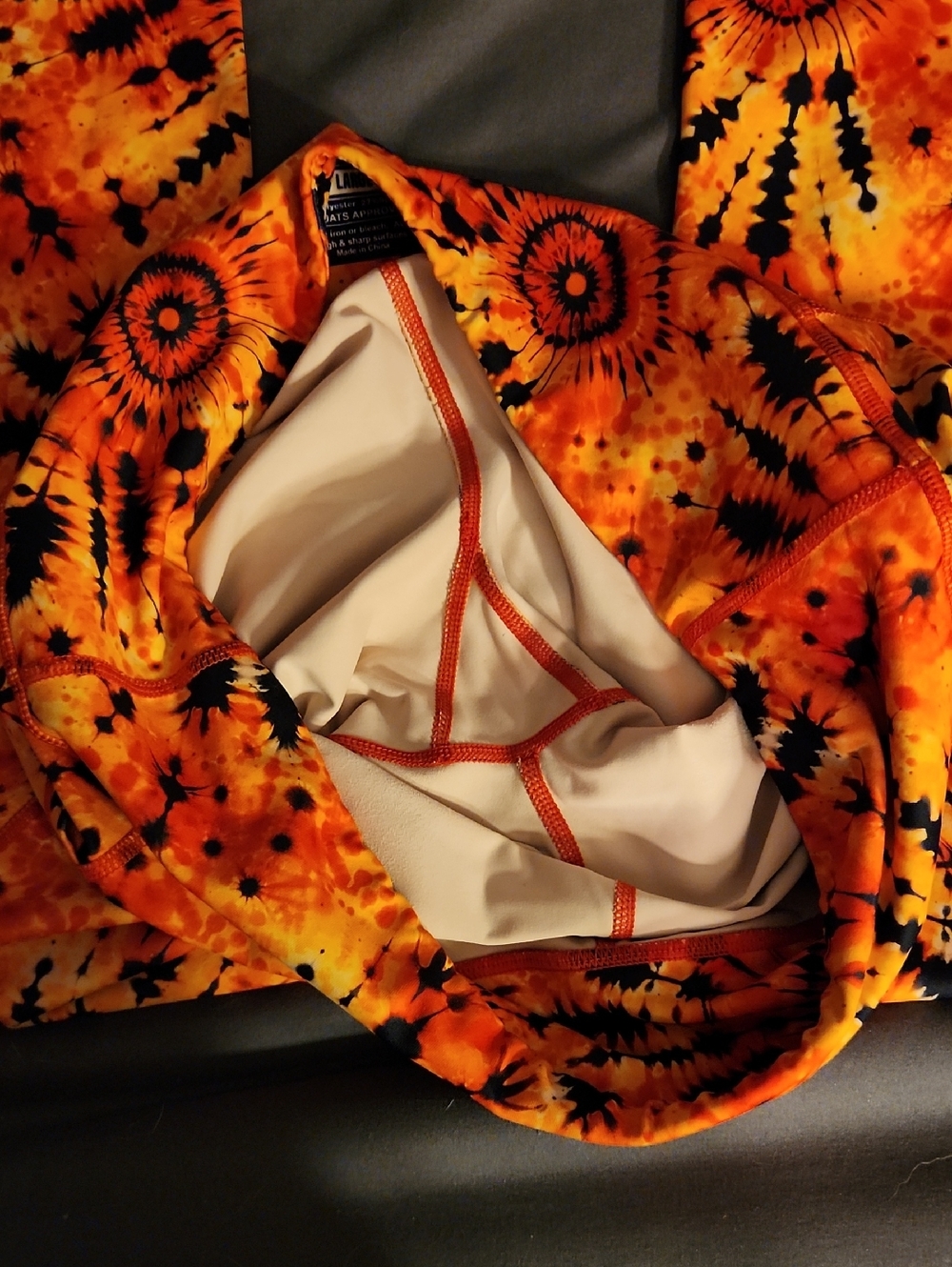 Cvg Tie Die Print Leggings - Picture 4 of 4